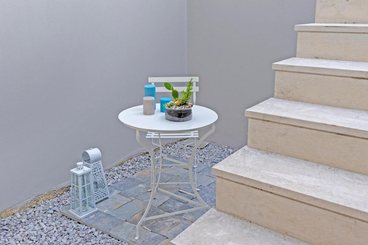 תאולוגוס Ether Apartment By The Sea Ι מראה חיצוני תמונה